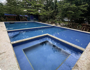 Swimming pool